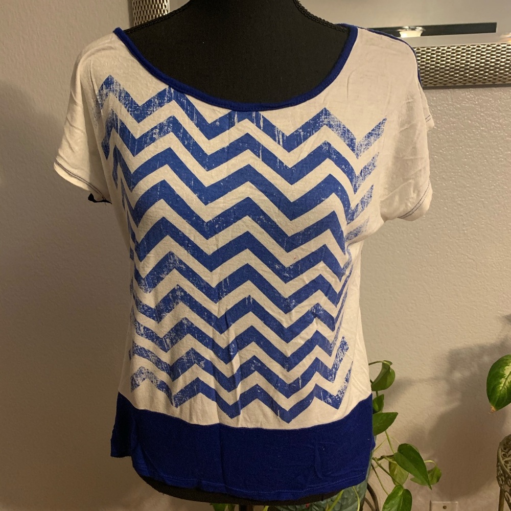 Blouse - Picture 2 of 6